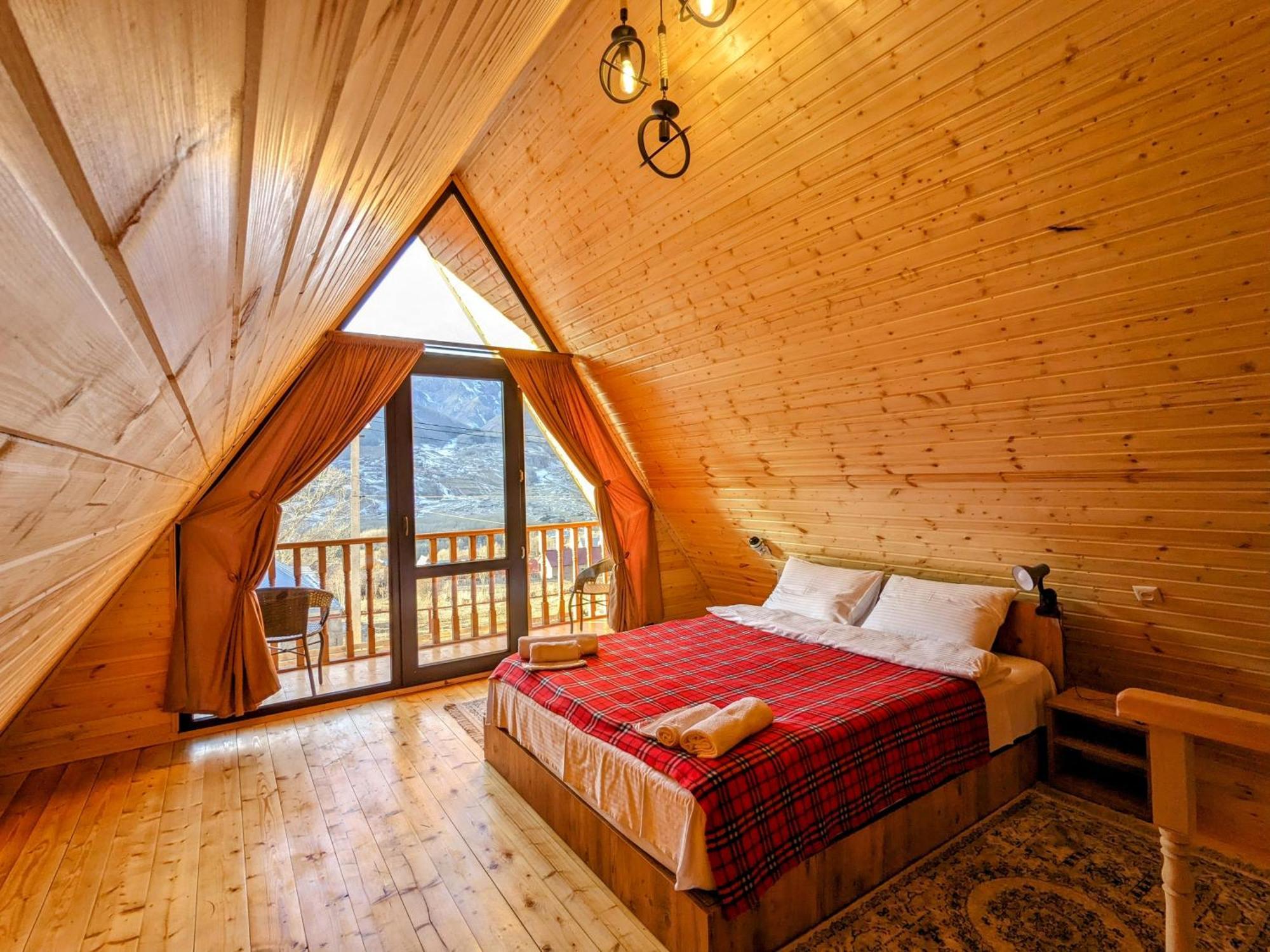 Cottage Caucasus คัซเบกี ภายนอก รูปภาพ