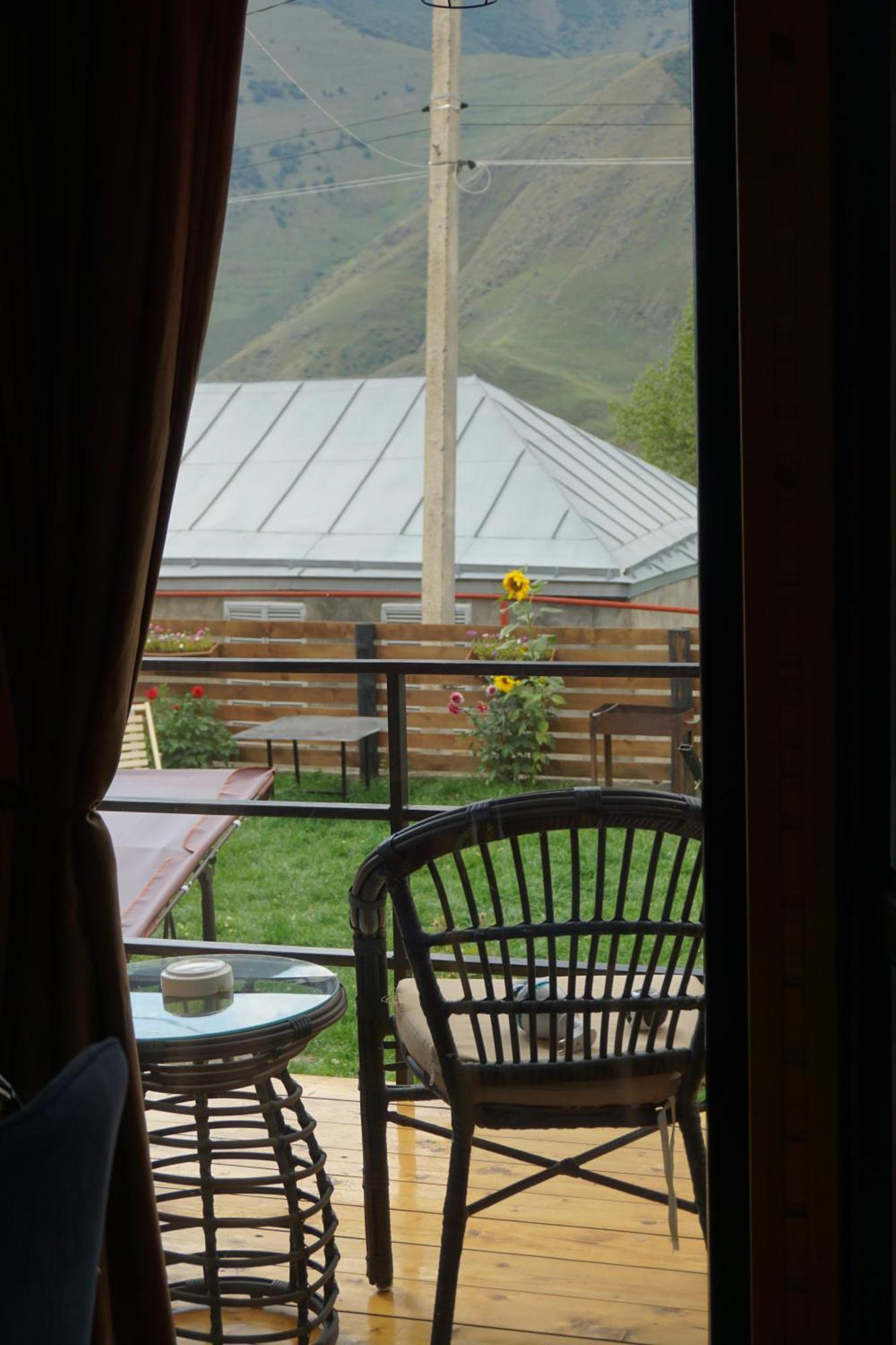Cottage Caucasus คัซเบกี ภายนอก รูปภาพ